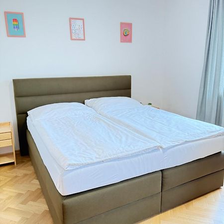Familyvilla, New 4 Luxury Big Apartments, Parking Praga Esterno foto