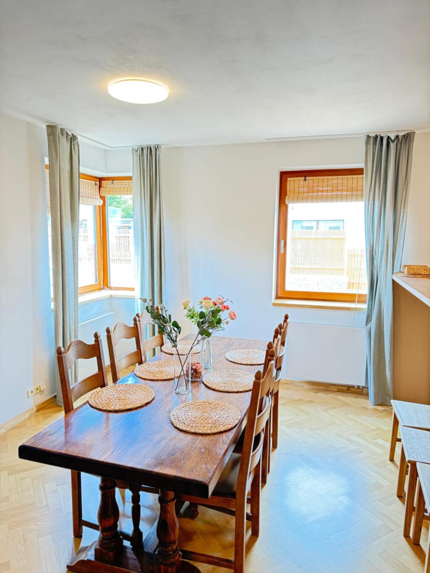 Familyvilla, New 4 Luxury Big Apartments, Parking Praga Esterno foto