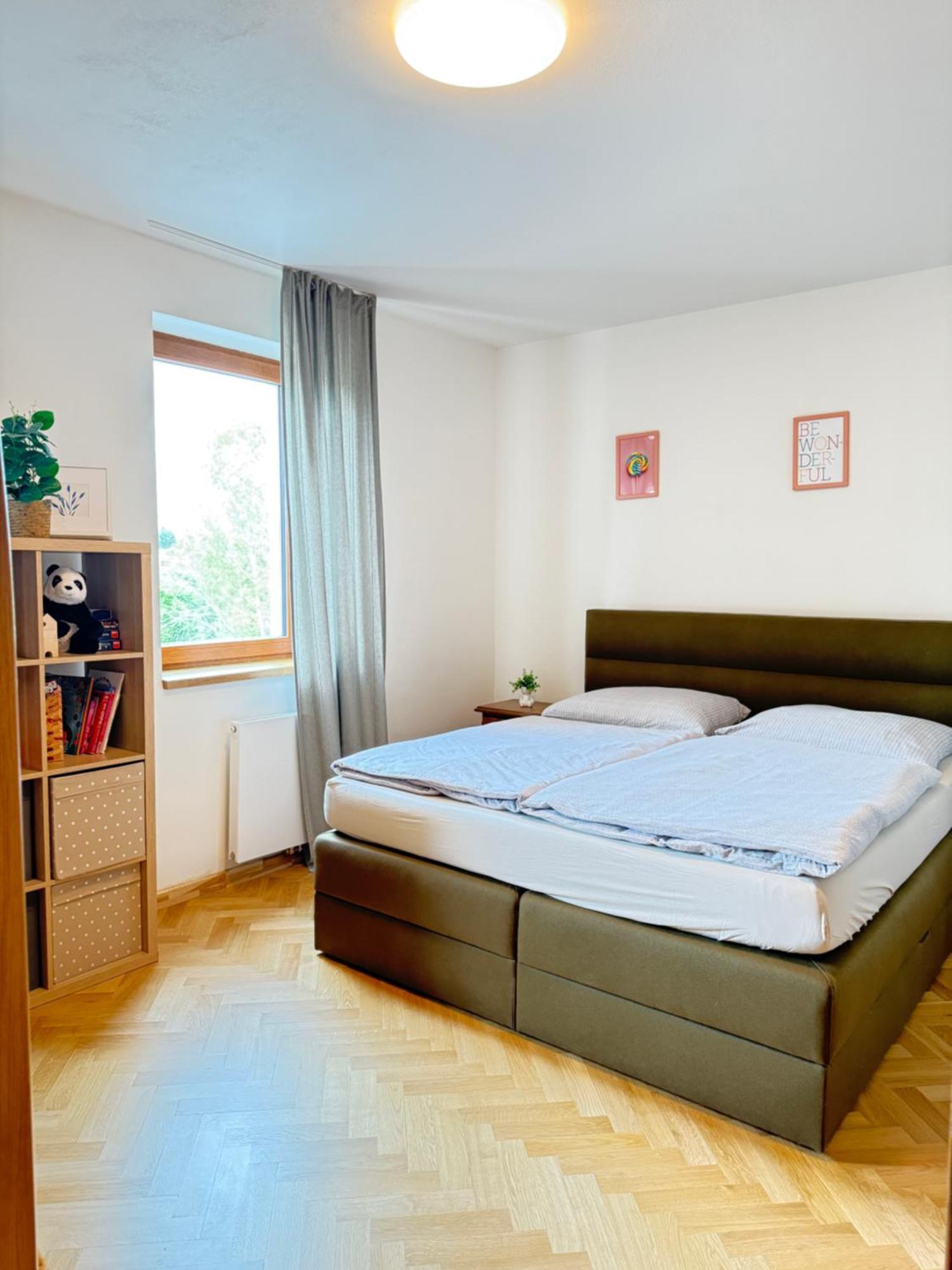 Familyvilla, New 4 Luxury Big Apartments, Parking Praga Esterno foto