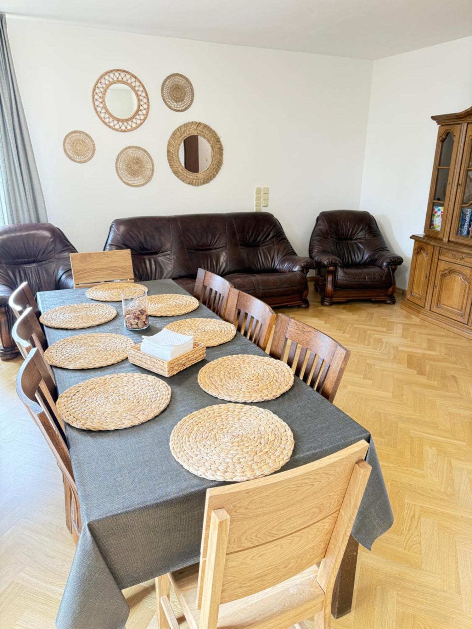 Familyvilla, New 4 Luxury Big Apartments, Parking Praga Esterno foto